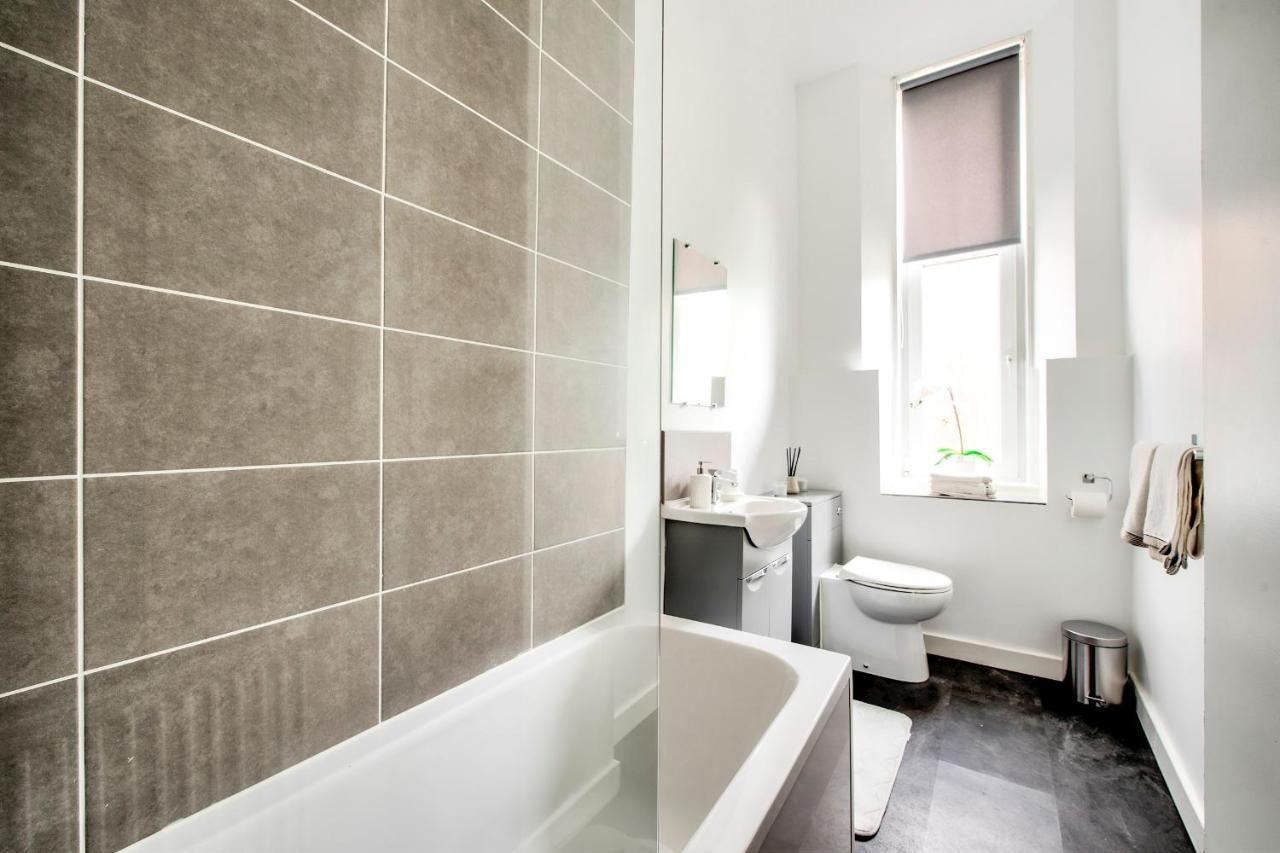 グラスゴーPass The Keys Stylish 2 Bed In Heart Of West Endアパートメント エクステリア 写真